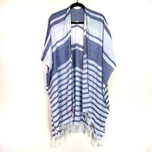 NWT Isaac Mizrahi Shoulder Cover Scarf